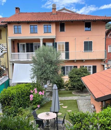  Camelia Casa Vacanze, Unterkunft in Palazzo Canavese