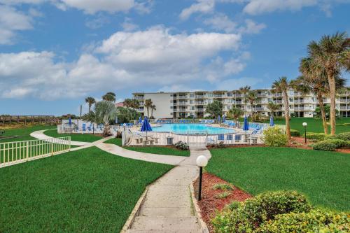 Colony Reef Condo Oceanfront Dream - image 12