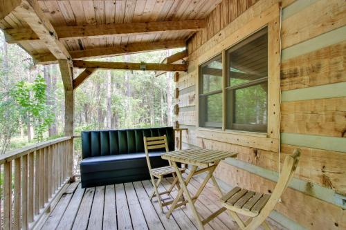 Golfers Getaway Hephzibah Home with Pool Access in โอลด์ ซาแวนนาห์