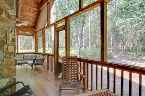 Golf and Hike Nature Escape with Sauna in Hephzibah in โอลด์ ซาแวนนาห์