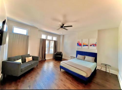 Bronzeville 42 Art & Hospitality in Grand Boulevard