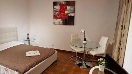 ROSSO MAGENTA - Luminoso loft in centro e a due passi dalla stazione, Turyn (zdjęcie 9)