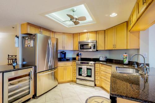 Beach Palms 309 - image 2