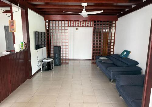 Közös társalgó / TV, Villa Désirade (Villa Desirade) in Saint-Laurent-du-Maroni
