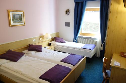 Hotel Touring - image 7