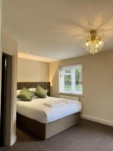 Old Farm Hotel in Rednal