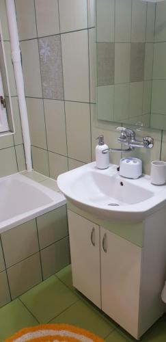 Rózsa apartman (Rozsa apartman) in 奧多爾黑塞庫耶斯克