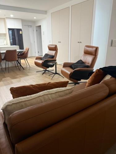 Modern Minimalist Apartment near Ausztrál Sportintézmény