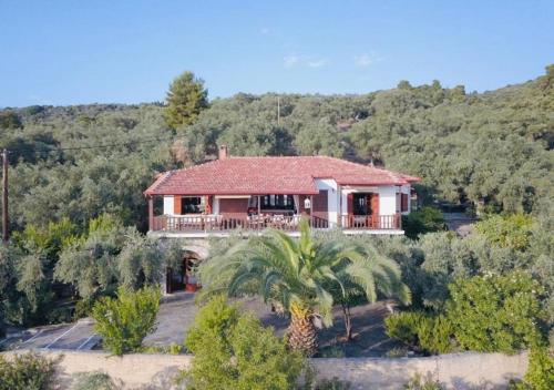 Udvendig, Olive Grove House in Argalasti