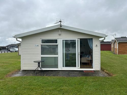 Vintage Coastal Chalet St Merryn 7 Bays in Padstow