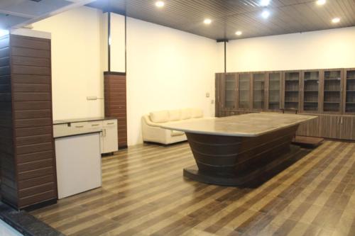 Crescent independent holiday home