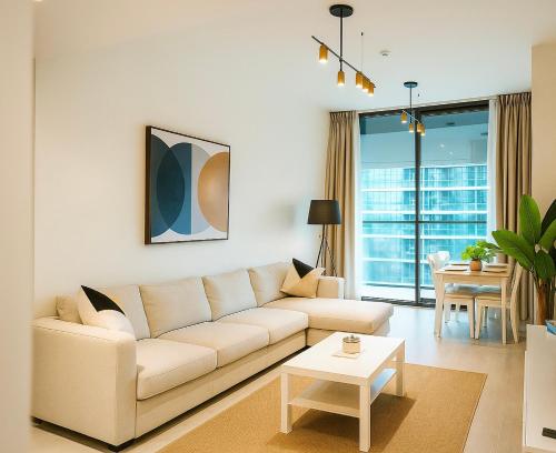 2BR Luxury Baby, Gym & Pool, Dubái