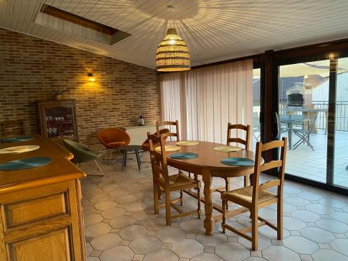 Maison cœur de village la petite montagne gîte à louer Montagna-le-Templier