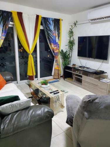บริการและสิ่งอำนวยความสะดวก, Grand Sun Valley Residences in บริเฟนคัต