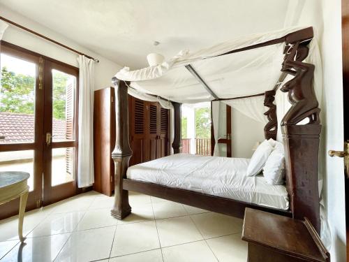 Double Room image 10