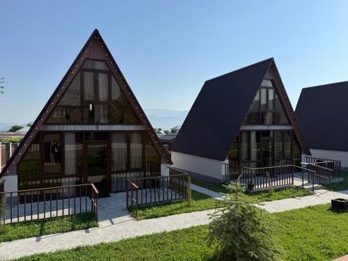 Buitenkant, Karapetyans Guest House in Stepʼanavan