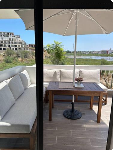 Escapade chic & cosy à Cabo (Escapade chic & cosy a Cabo) in คาโบเนโกร
