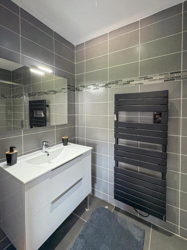 Chambre Séverine, Élégance avec balcon privé (Chambre Severine, Elegance avec balcon prive) in Albefeuille-Lagarde