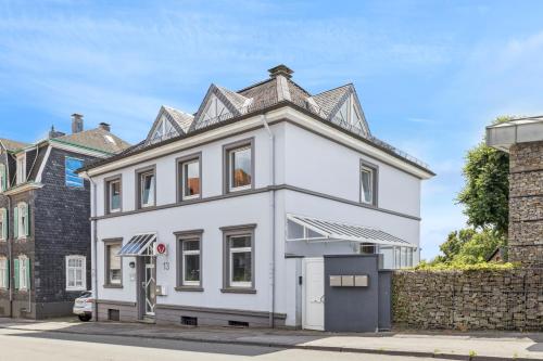 Groß - modern - nah an Köln- Luxuriöse Wohnung für 8 Personen in Remscheid (Groß - modern - nah an Koln- Luxuriose Wohnung fur 8 Personen in Remscheid) in Remscheid
