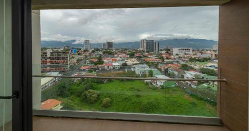 Balcony/terrace, BEE Suites San Jose - Escalante near Estadio Ricardo Saprissa Ayma