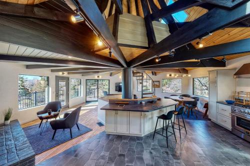 Koda House, Lake Arrowhead