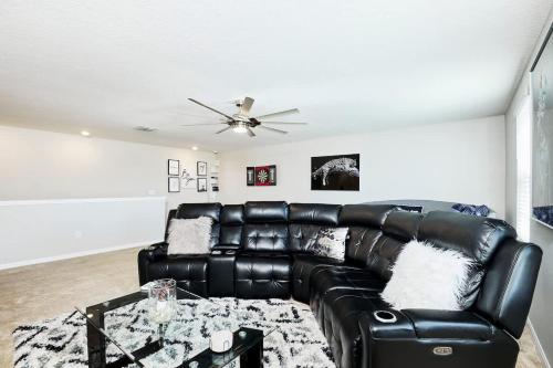 GoldStar Luxury Home in Sun City Center (FL)
