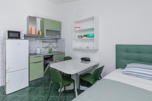 Apartment Duce 2737b - image 9