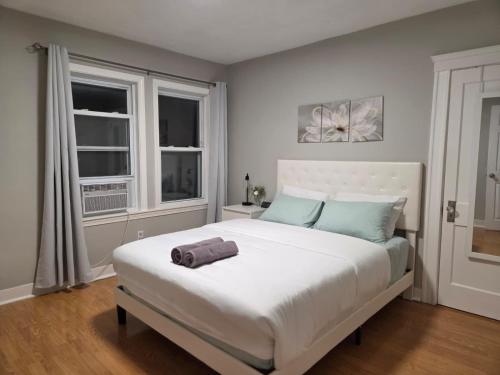 2 Bedroom's, 1 Bathroom,10min-Airport & Boston, 7min-EncoreCasino in 埃弗里特（馬薩諸塞州）