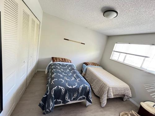 3 Bedroom Apartment - 5 Beds in 阿伯茲福德 (BC)