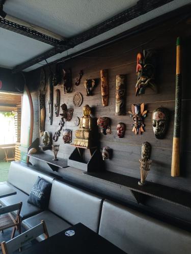 Facilities, Curvao Surf House in Guaruja