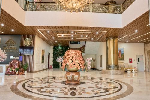 Khach San Rex An Nhon in Train Station