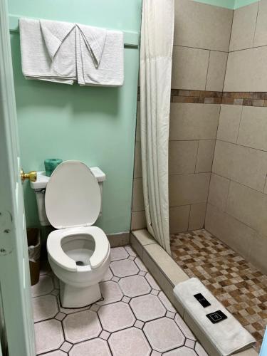 Travelers inn - image 7