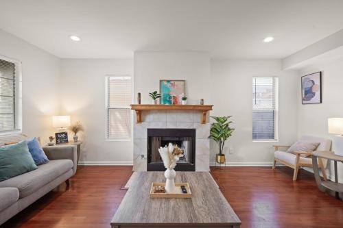 Dazzling 4BR Near Amazon Studios Venice Beach, Los Angeles (photo 9)