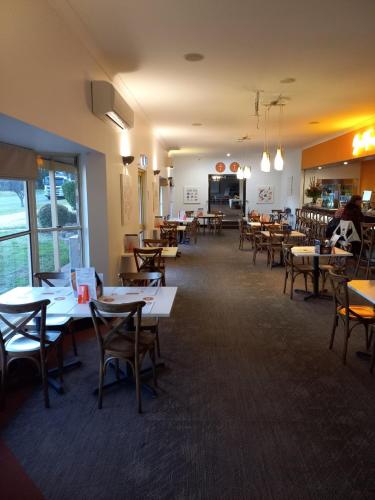 餐廳, Parkes International in 帕克斯