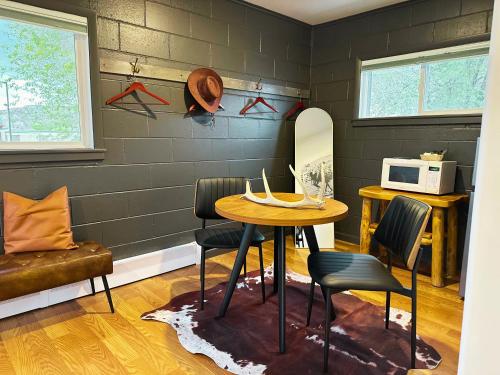 Elk Antler Inn in เทอร์โมโปลิส (WY)