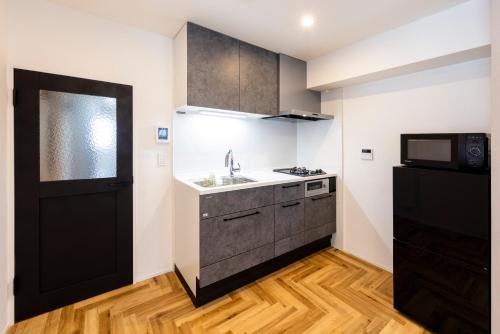 Amp Flat TFK西新駅前 in Nishijin