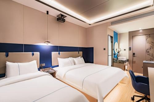 room detail thumbnail 1