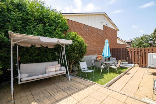 Maison Spacieuse 3CH Piscine et Jardin Privé (Maison Spacieuse 3CH Piscine et Jardin Prive) in Longueuil (QC)