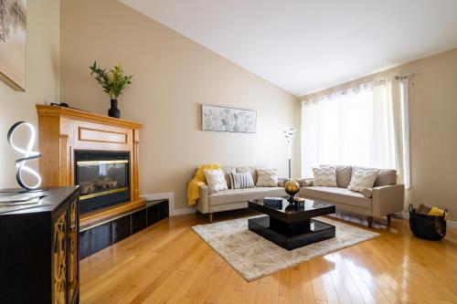 Maison Spacieuse 3CH Piscine et Jardin Privé (Maison Spacieuse 3CH Piscine et Jardin Prive) in Longueuil (QC)