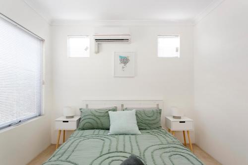 Suburban Living - 2 bedroom apartment Victoria Park - image 4