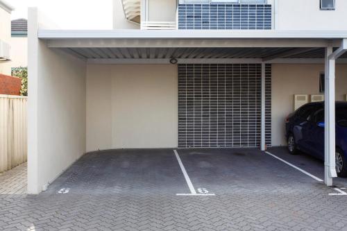 Suburban Living - 2 bedroom apartment Victoria Park - image 5