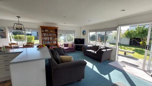 Silver Sands - Cooks Beach Holiday Home, Cooks Beach (foto 3)