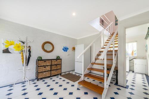 บริการและสิ่งอำนวยความสะดวก, Go with The Flo - Charming Holiday Retreat in แลนซ์ลิน