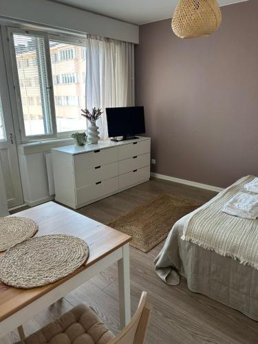 2ndhomes Comfy Studio with Balcony in Kallio, Helsinki (photo 2)