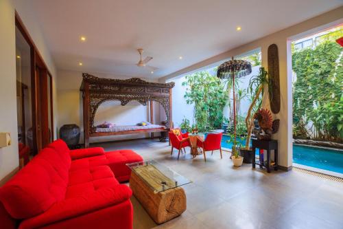 Three-Bedroom Villa image 9