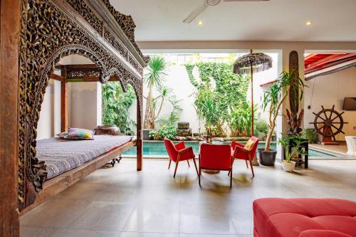 Three-Bedroom Villa image 3