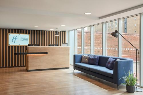 Exterior view, Holiday Inn Express London Limehouse By IHG in Canary Wharf