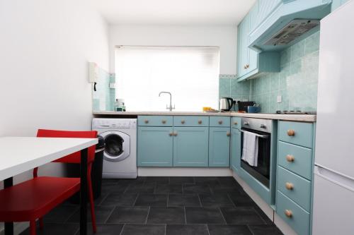 Central Bath Getaway House near Park, Bath (photo 6)
