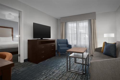 2 bedrooms, 4 beds