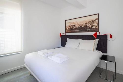 Cool Charming Central 1BD1Bath Modern Home! #398 - image 9